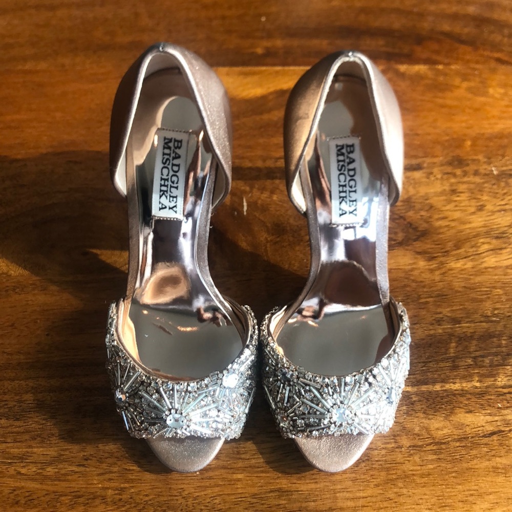 Badgley Mischka size 5 shoes